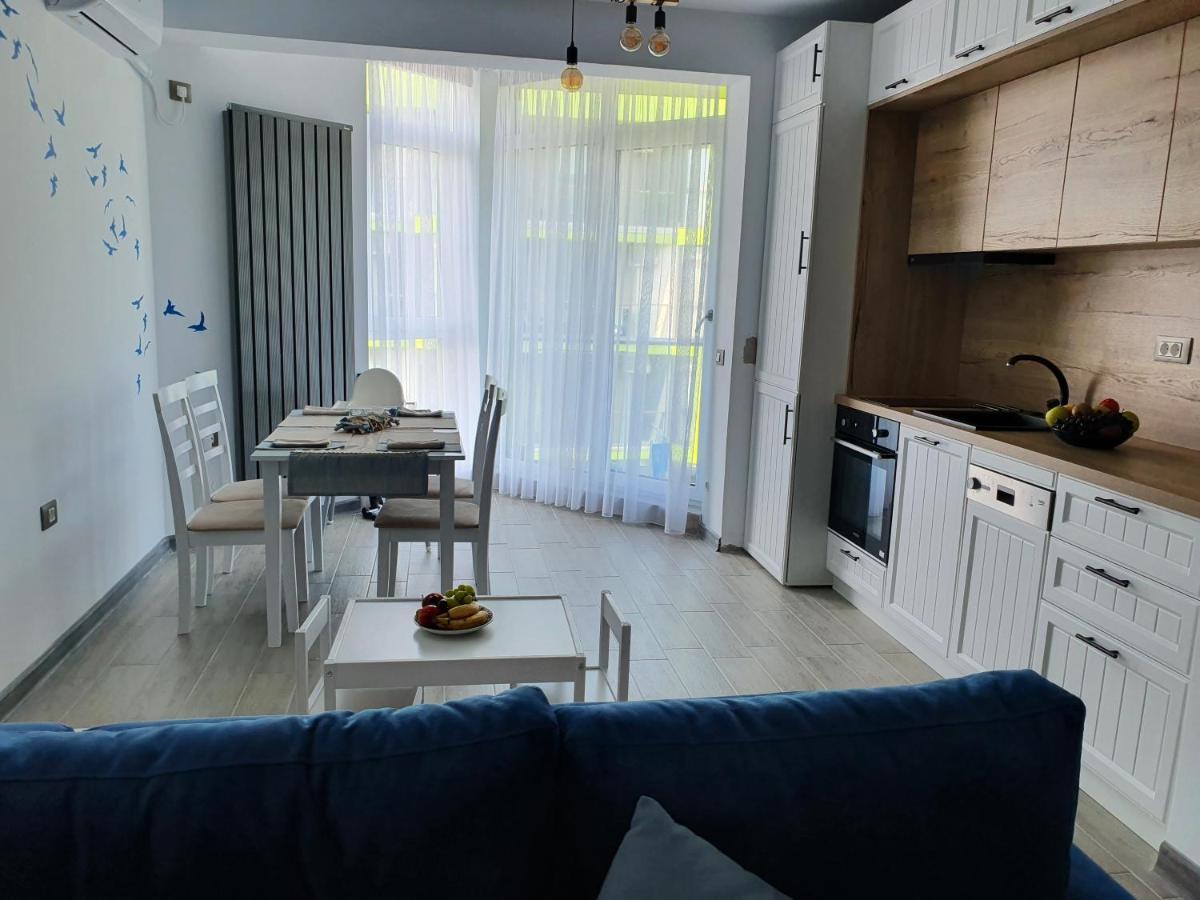 Alezzi Resort - Kids By The Sea - Baby Friendly Apartment Năvodari Esterno foto